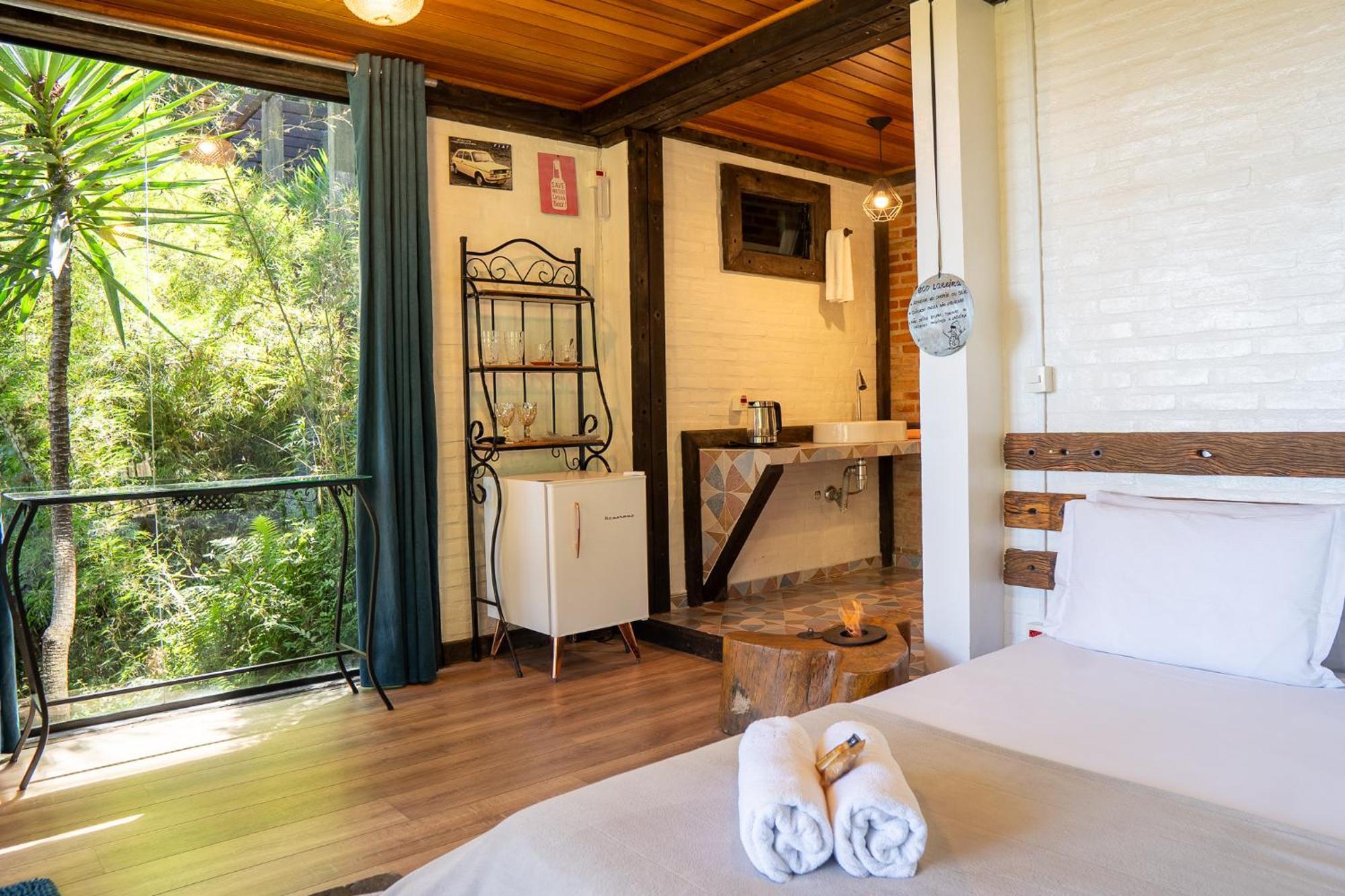 Отель Casa Container 80 Кампус-ду-Жордау Экстерьер фото